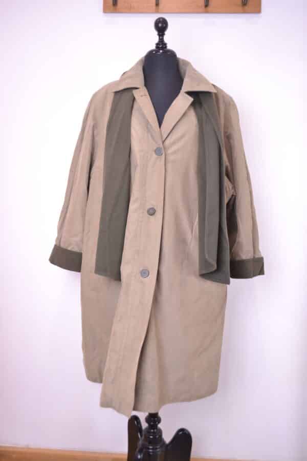 Gabardina vintage con forro