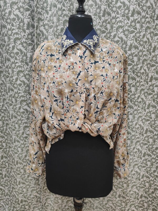 Camisa vintage de flores